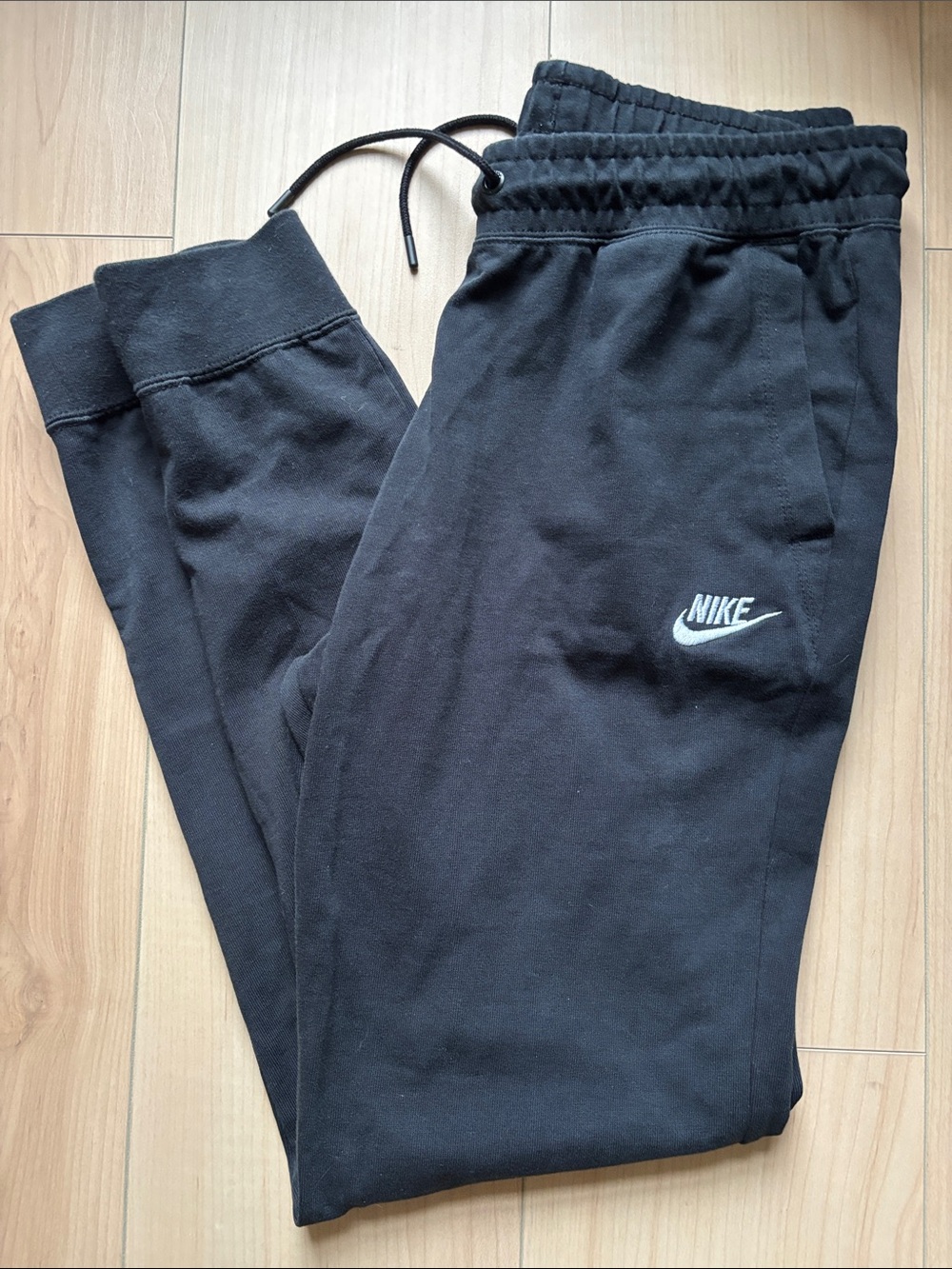 Nike Cotton Jogger Style Sweat Pant. Black. Size Medium. Like New